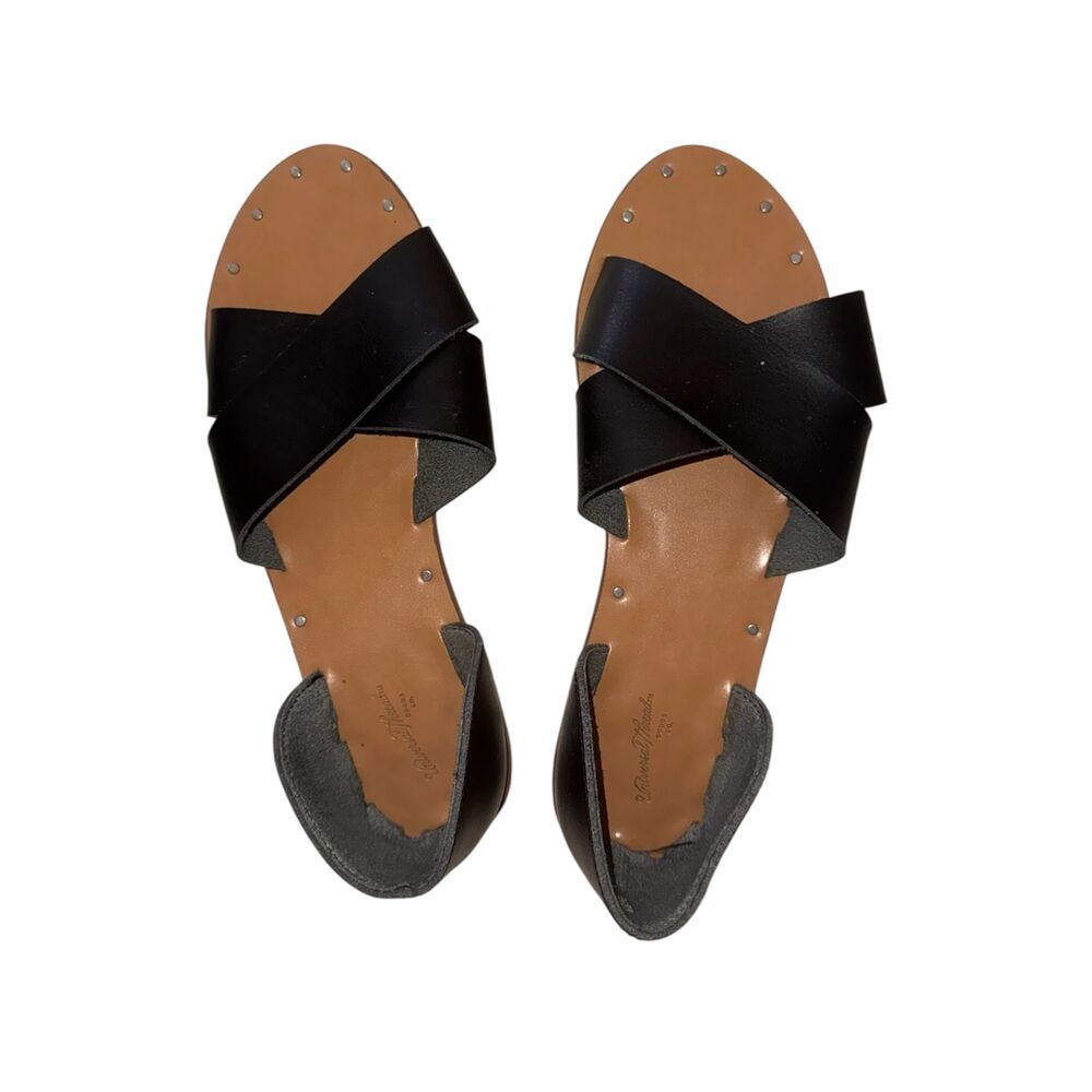 Sz 8.5 Universal Thread Sandals - Picture 2 of 3